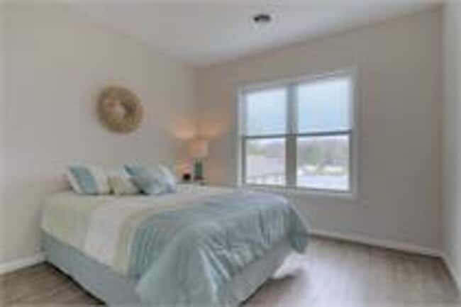 Building Photo - 1608 Whipple Dr