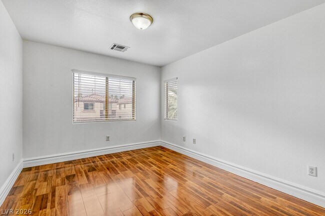 Building Photo - 4784 Essen Ct