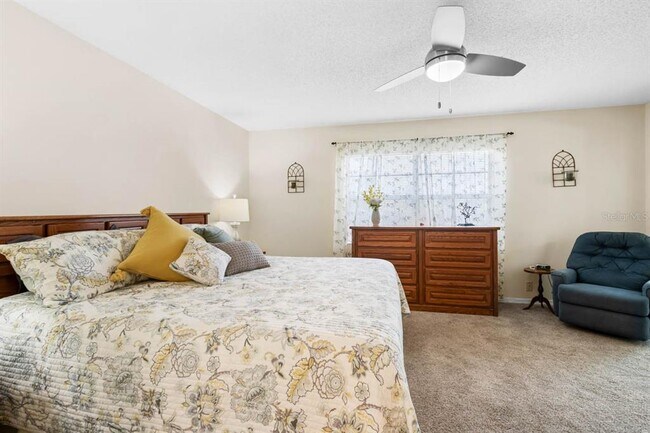 Building Photo - 1415 Langley Dr