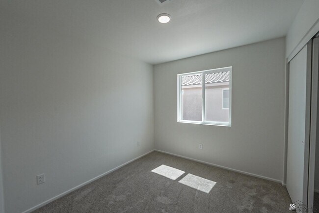 Building Photo - 4643 S Desert Willow Wy