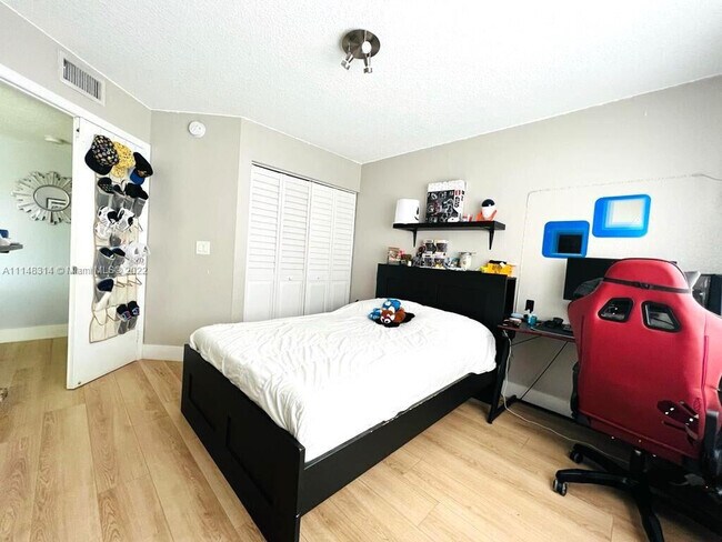 Building Photo - 9044 W Atlantic Blvd