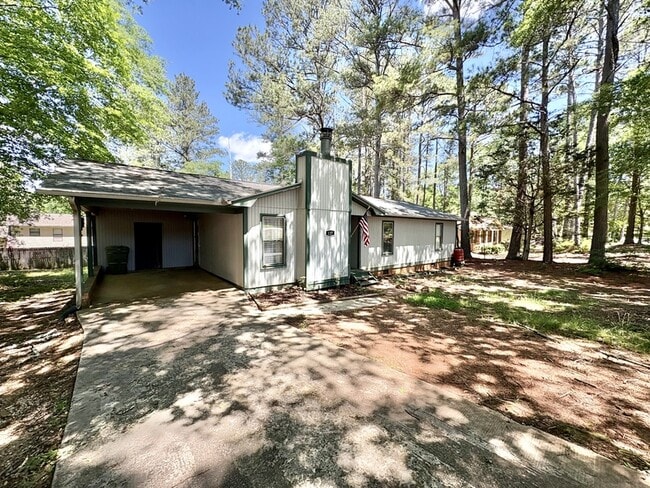 Building Photo - 127 Cedar Creek Cir