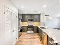 Building Photo - SD: Luminous 3BD/2BA Corner Unit in Little Italy with City Views, W/D & Private Balcony
