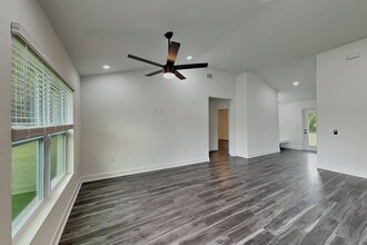 Building Photo - 5071 Rosette Rd