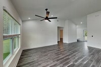 Building Photo - 5071 Rosette Rd