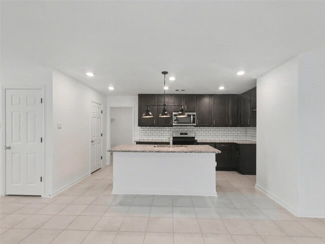 Building Photo - 1310 Cardinal Trail