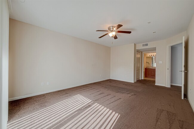 Building Photo - 8415 Hearth Dr