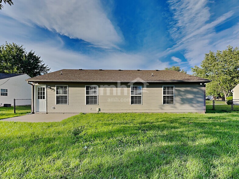 Building Photo - 2744 Branigan Creek Blvd