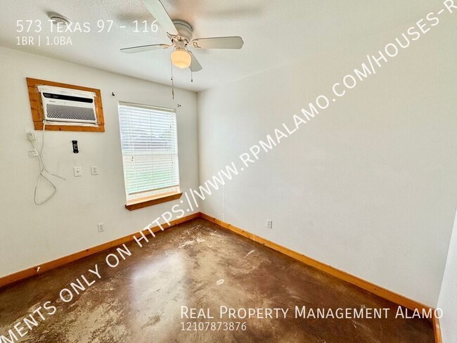 Building Photo - 573 TX-97
