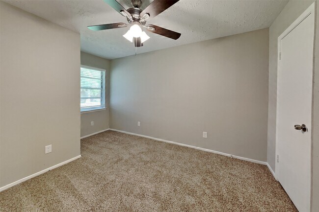 Building Photo - 7303 Dew Mist Ln
