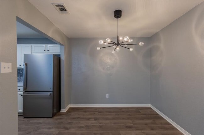 Building Photo - 317 Rawhide Loop