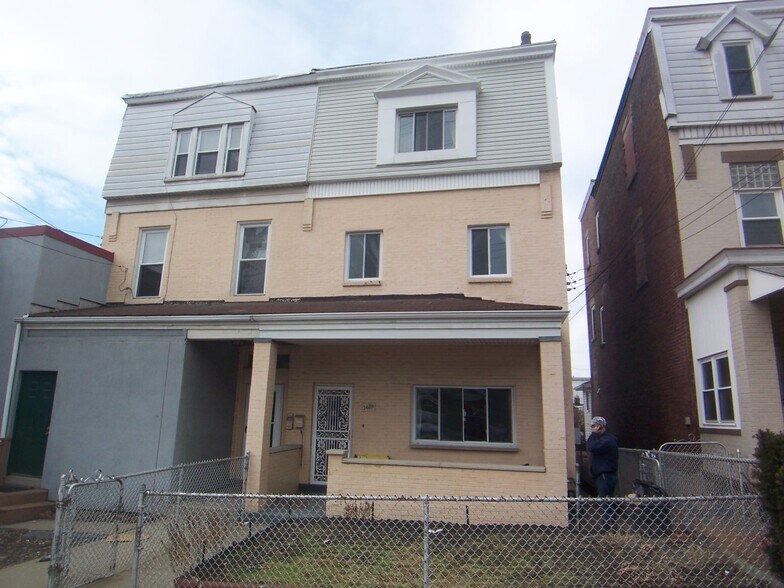 Building Photo - 3405 Ward St