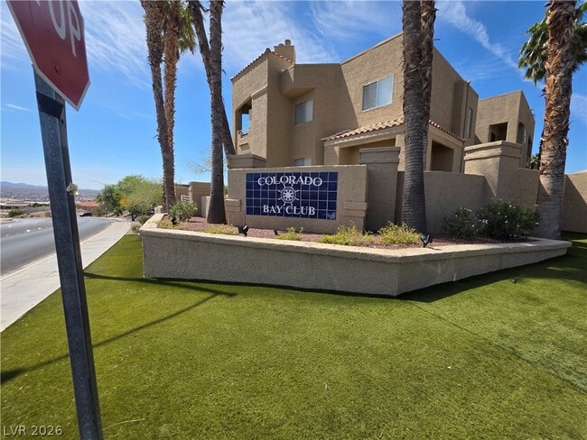 Building Photo - 2200 Highpointe Dr