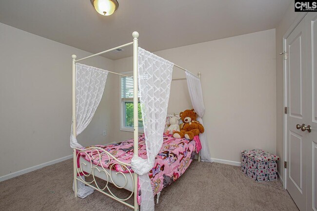 Building Photo - 240 Burbage Ct
