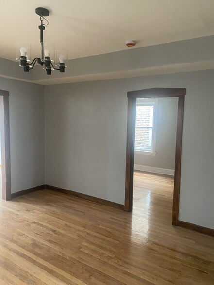 Building Photo - 4724 W Schubert Ave
