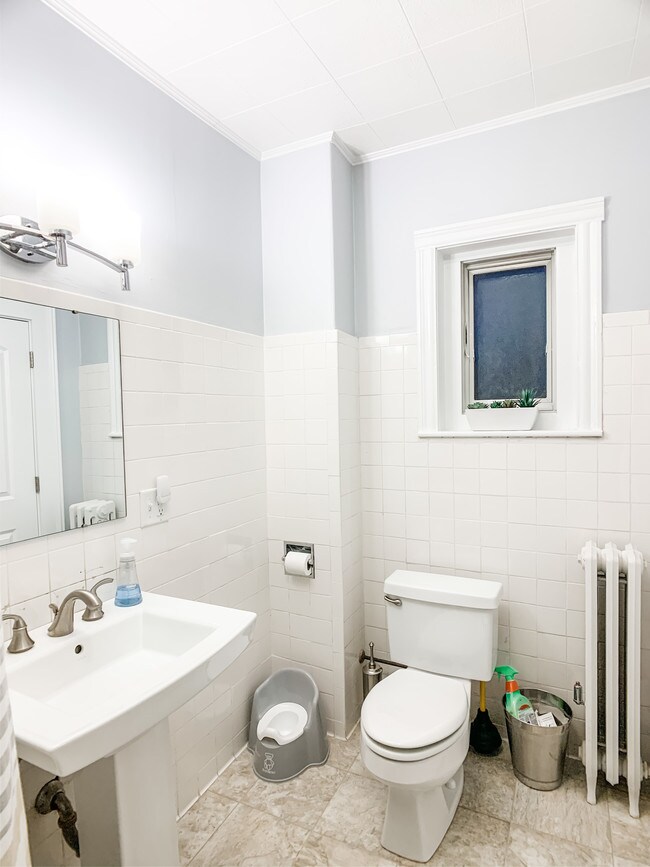 Bathroom - 51 Emerson St