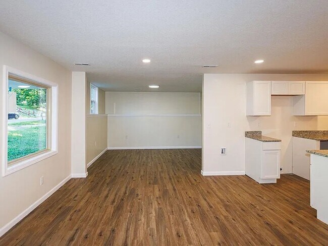 Building Photo - Fully remodeled home for rent!