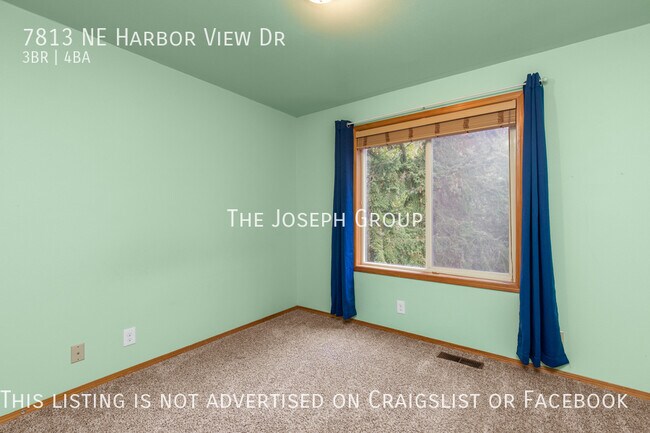 Building Photo - 3-bedroom, 3.5-bathroom charmer in Poulsbo!