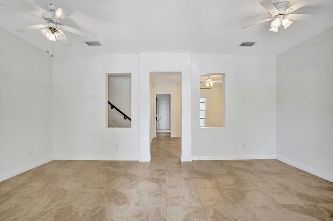 Building Photo - 8308 NW 9th Ave