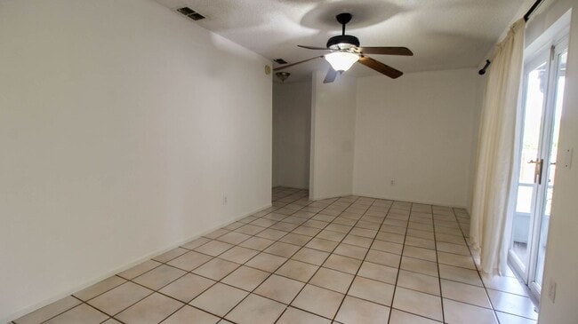Building Photo - 1201 Springview Run