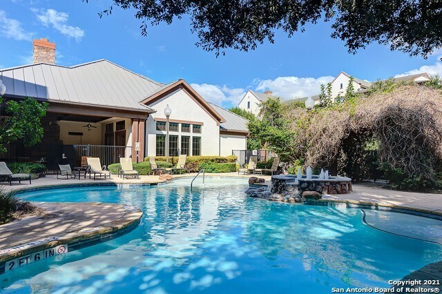 Building Photo - 7342 Oak Manor Dr