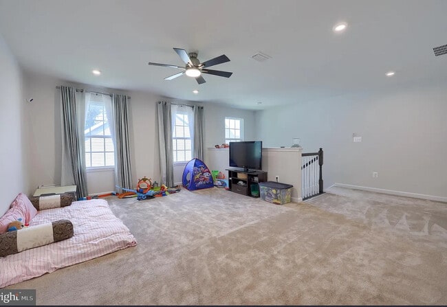 Building Photo - 1438 Copper Beech Dr