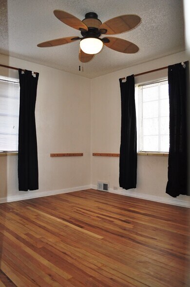 Building Photo - 3047 Hawthorne Ave
