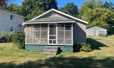 Building Photo - Welcome to FireDepartment102, a charming 2...