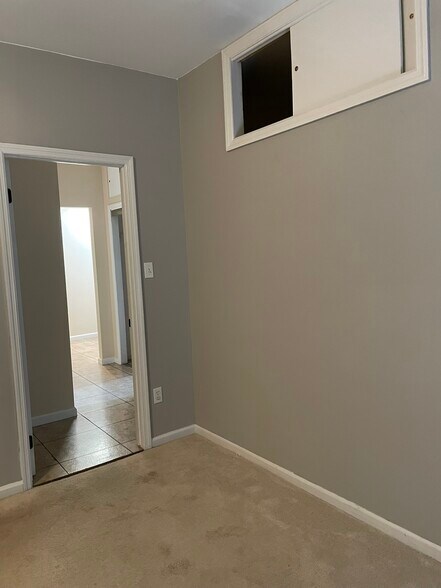 Building Photo - 684 85th St