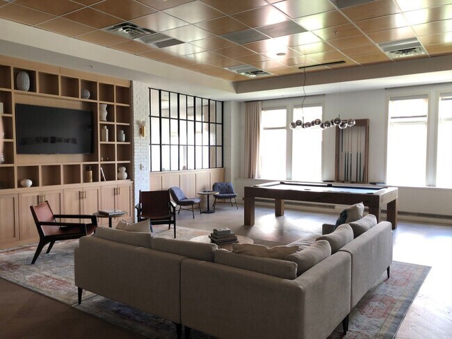 Building Photo - Two Bedroom Condo Available at The Peloton in Boulder