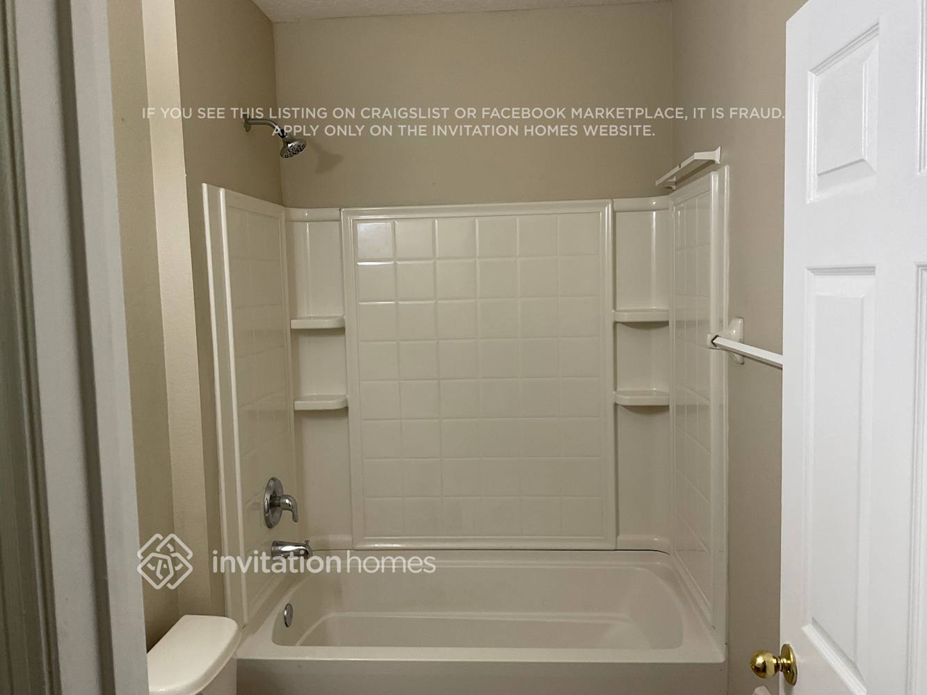 Building Photo - 910 Cumberland Dr