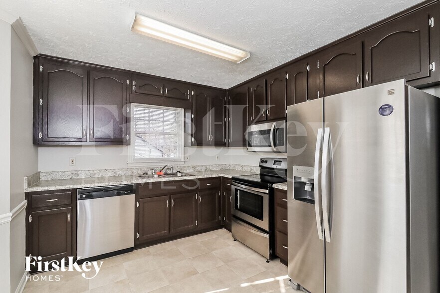 Building Photo - 770 Simmons Mine Cir