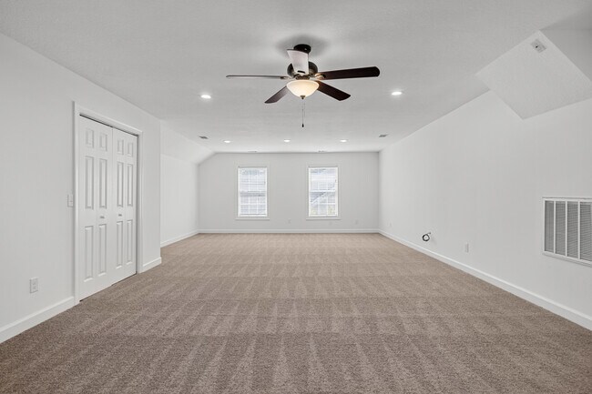 Building Photo - 32 Weatherby Cir