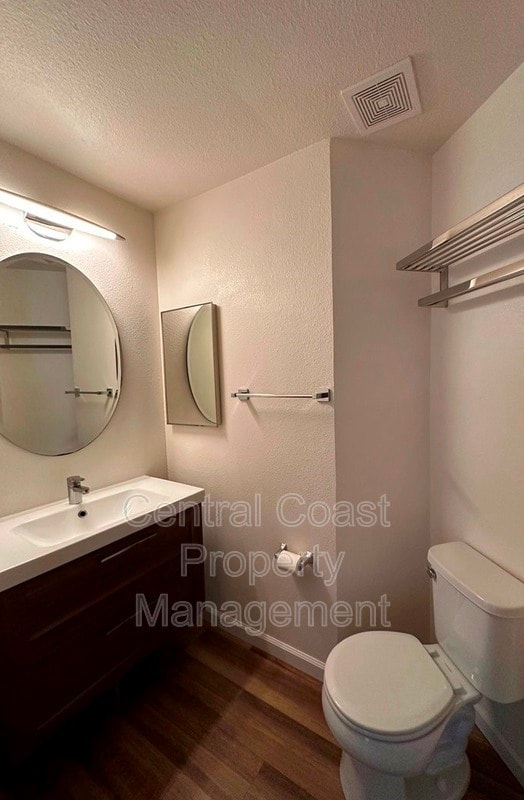 Building Photo - 311 Quail Run Ct