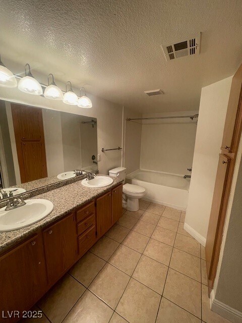 Building Photo - 5055 W Hacienda Ave
