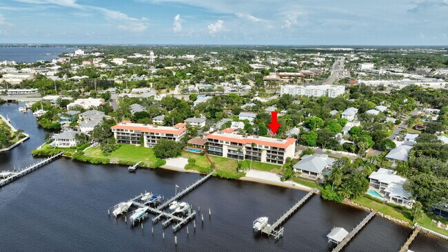 Primary Photo - 624 SW St Lucie Crescent