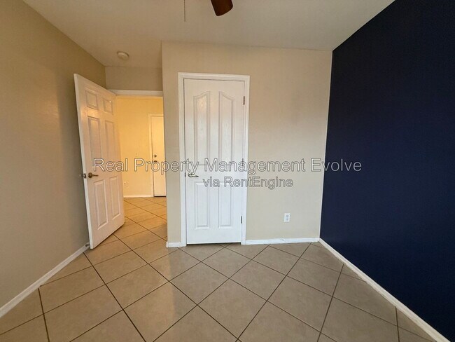 Building Photo - 25824 W Burgess Ln