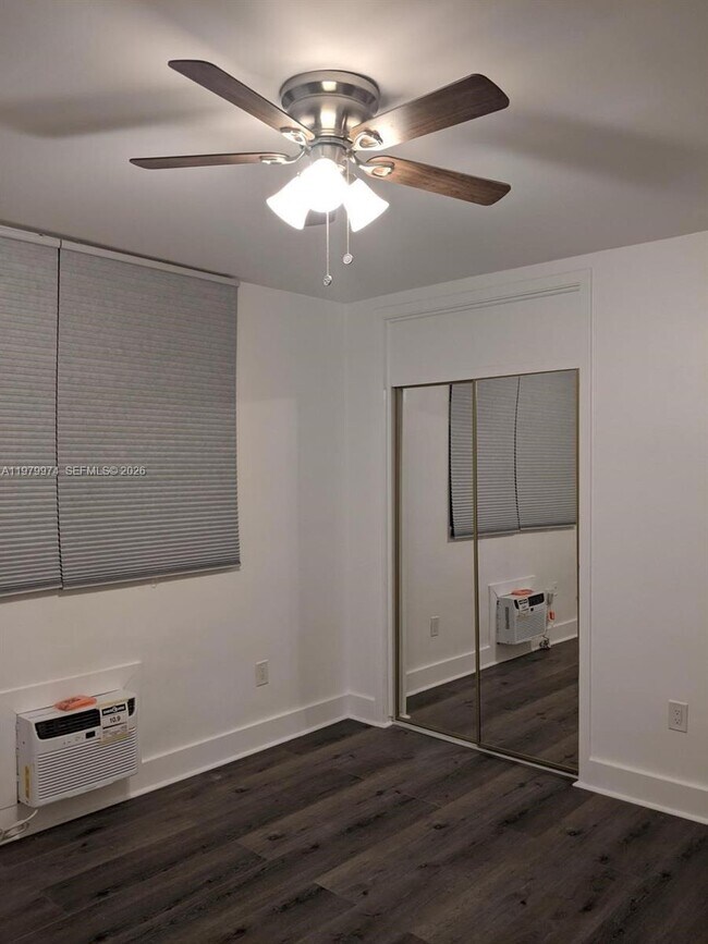 Building Photo - 12665 NE 16th Ave