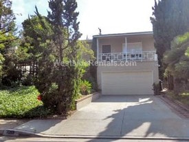 Porch w/2 car garage - 3283 Kelton Ave