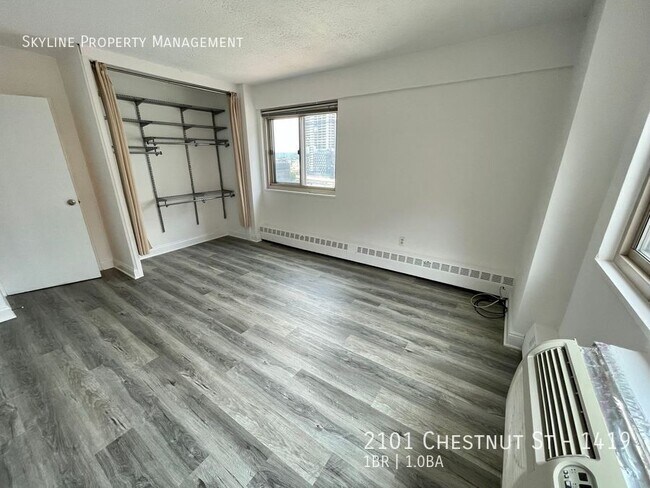 Building Photo - 56 S 21st St