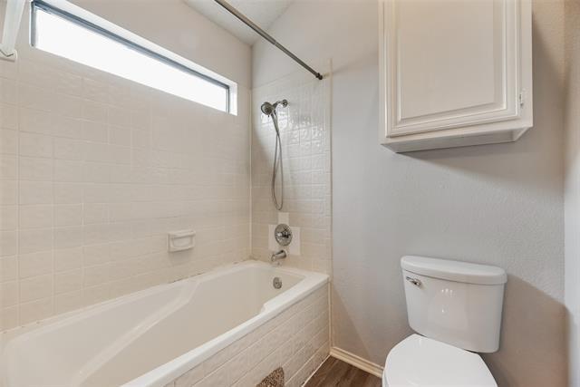 Building Photo - 511 Ranch Trail
