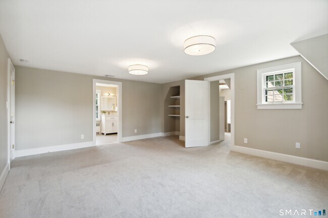 Building Photo - 106 Patterson Ave