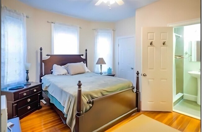 Building Photo - 25 Ralph Piteri Terrace