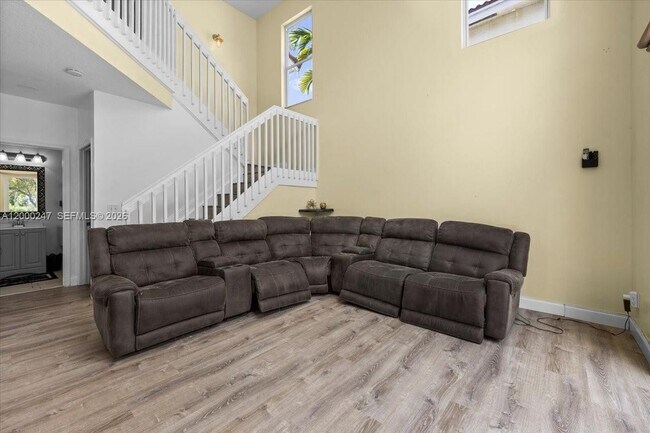 Building Photo - 15385 SW 51st St