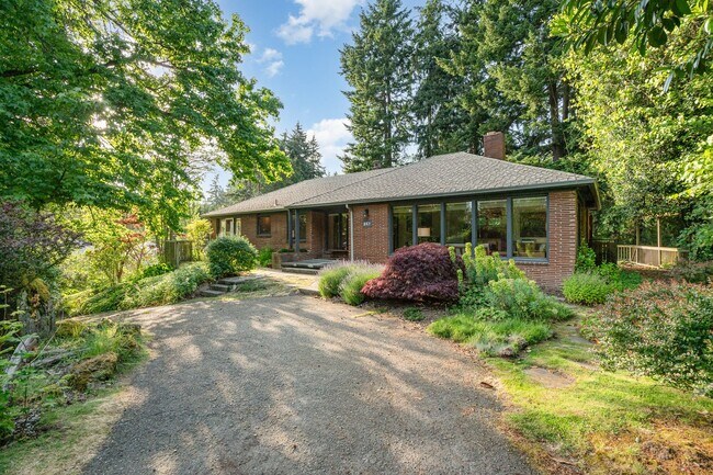 Building Photo - 4Bd/2Ba Seattle Home