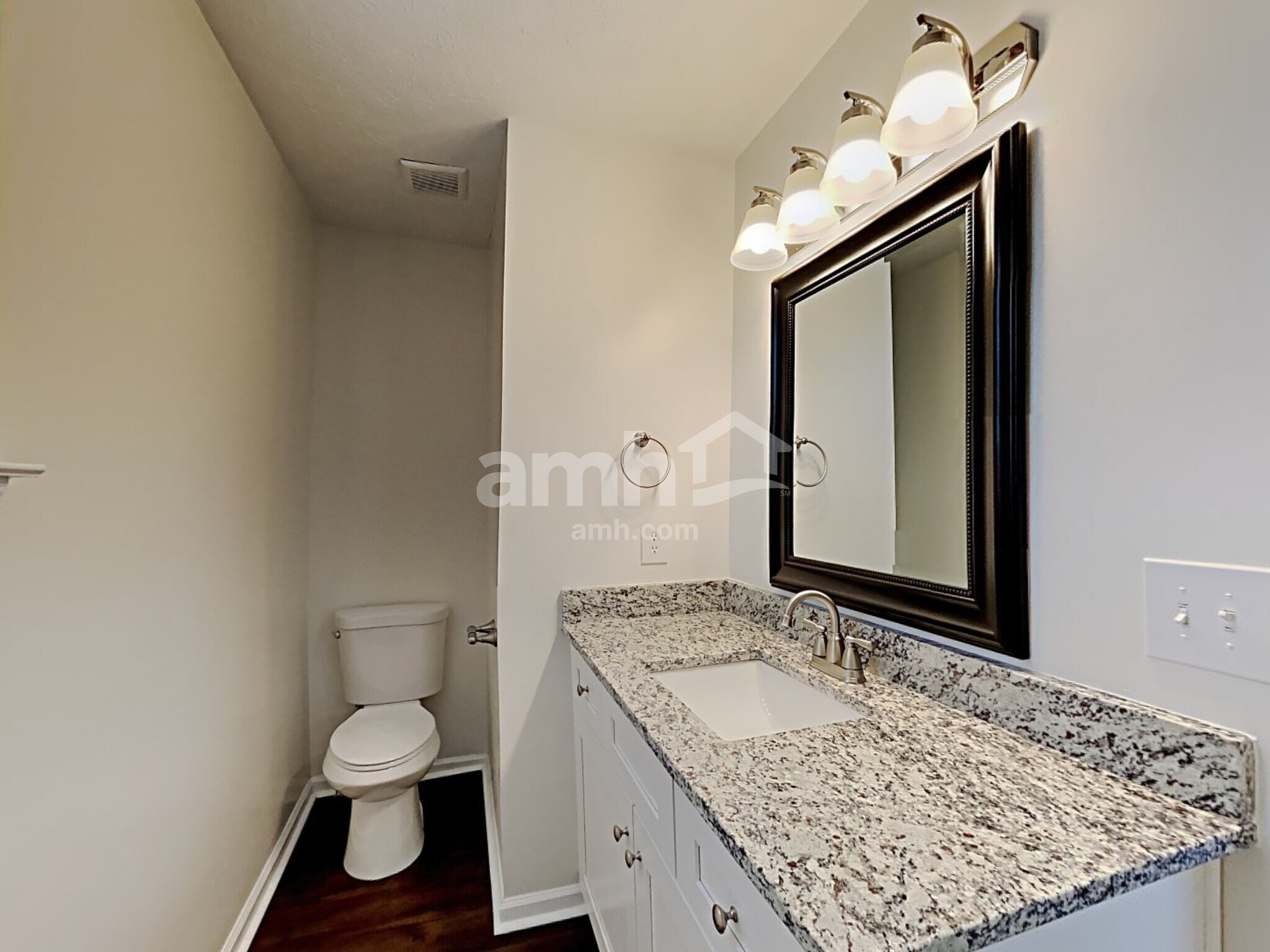 Building Photo - 112 Bradford Cir