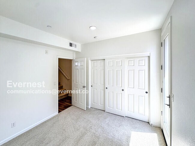 Building Photo - 69 Ede Ln