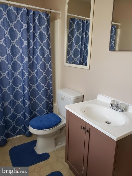 Building Photo - 11115 Little Cove Point Rd