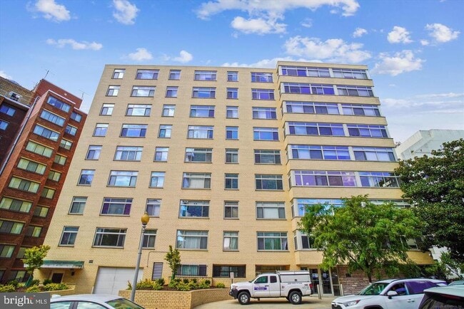 Building Photo - 2401 H St NW