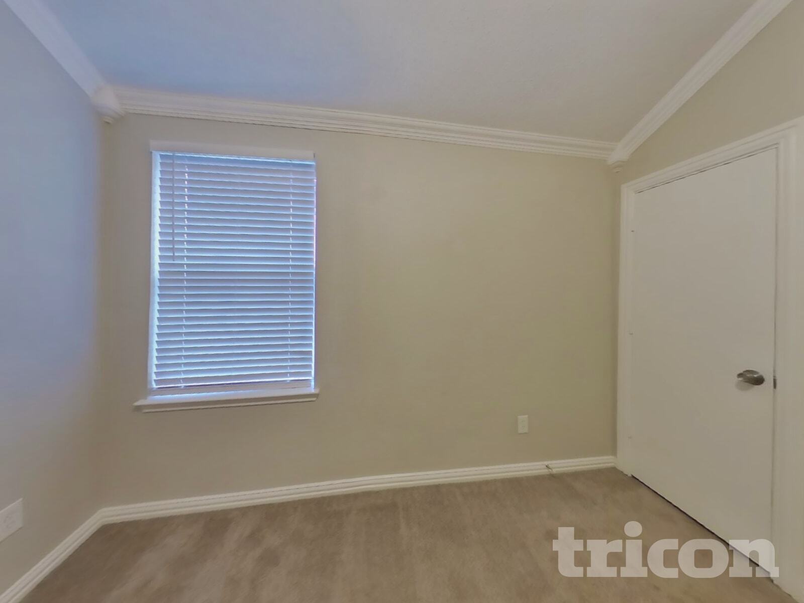 Building Photo - 143 Redbud Dr